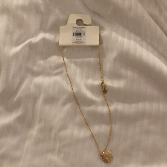 Banana Republic dainty initial drop pendant hammered circle with rhinestone - Picture 3 of 3